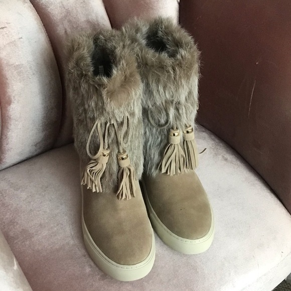 ❄️❄️❄️TORY BURCH WINTER FUR BOOTS, size 9 - Picture 6 of 6